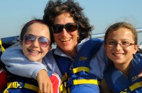 Gabriella, Zia & Elisa para-sailing